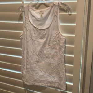 Sleeveless embrodiered top